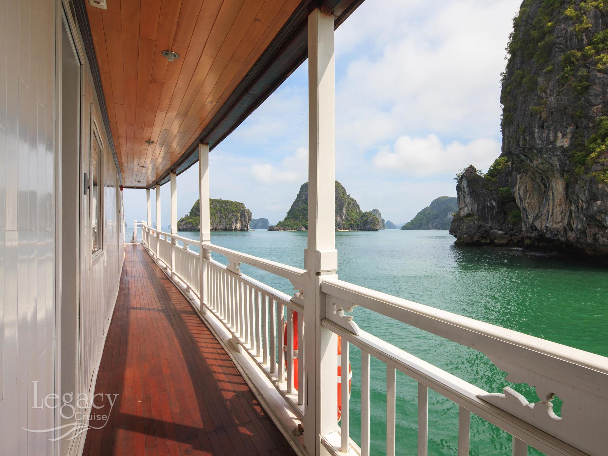 ฮาลอง เลกาซี ครูซ Hotel ภายนอก รูปภาพ