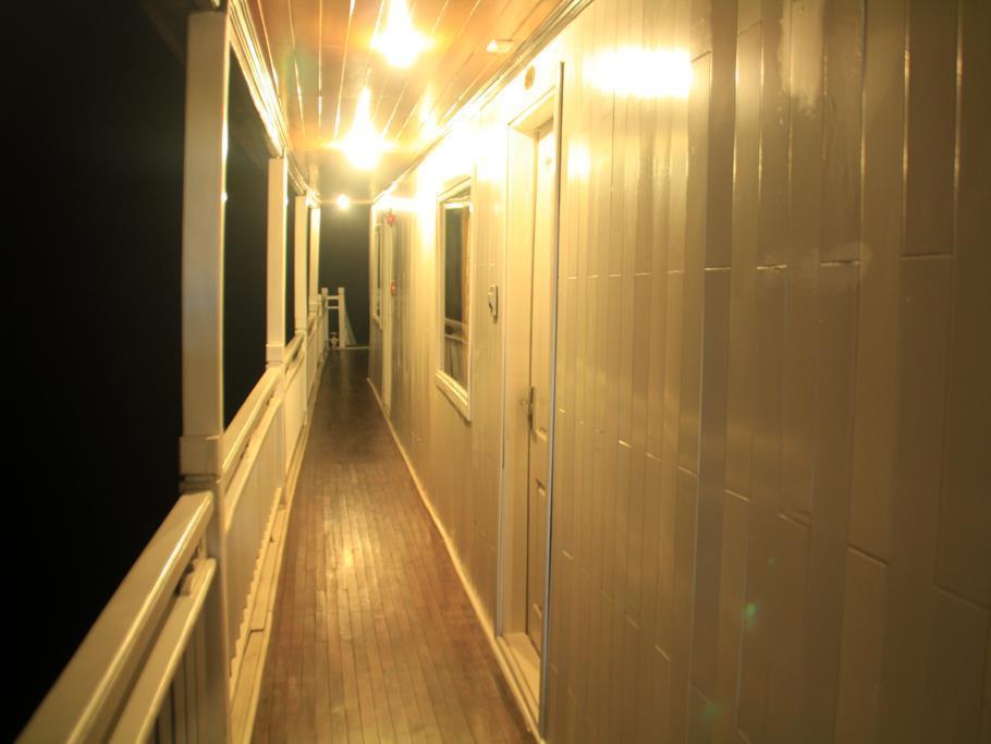 ฮาลอง เลกาซี ครูซ Hotel ภายนอก รูปภาพ